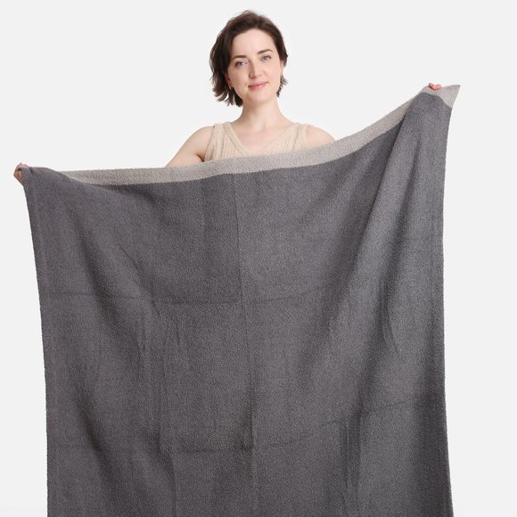 P/S Solid Color with Edge Luxury Soft Throw Blanket·50x60·Super Soft·ComfyLuxe - Picture 7 of 9